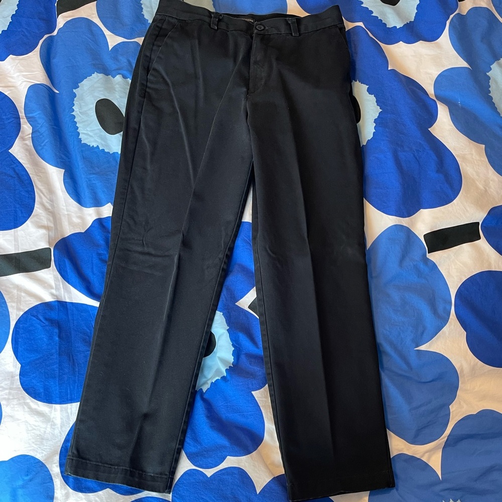 Dockers khakis in GUC. Petite medium